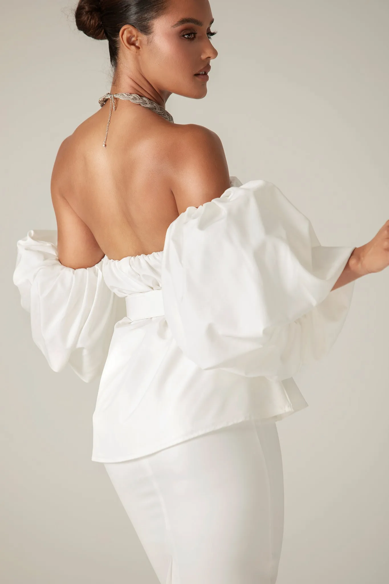 Damaris Off Shoulder Puff Sleeve Top (Off White)